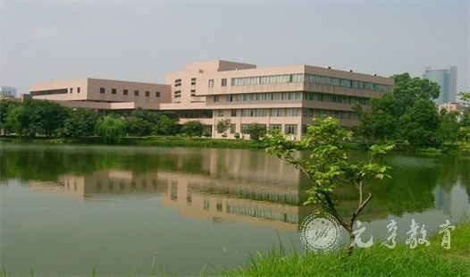 2018年宜宾成人高考最低录取控制分数线