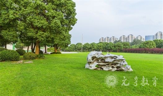 2018年乐山成人高考最低录取控制分数线